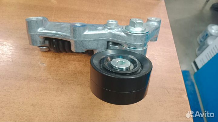 Натяжитель ремня MB Actros MP4