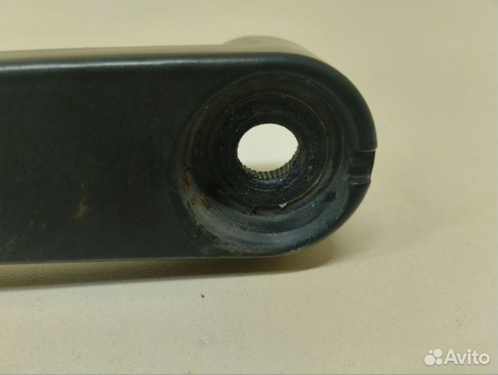 Поводок стеклоочистителя передний правый Chevrolet