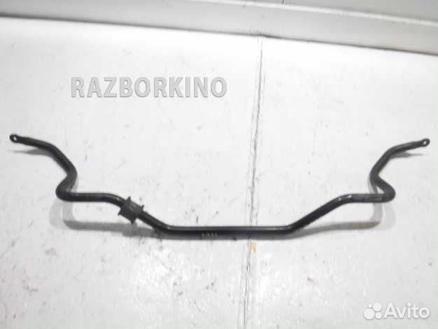 Стабилизатор передний 4881153010