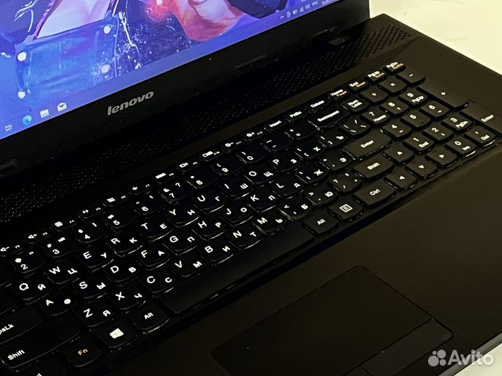 Lenovo 17,3