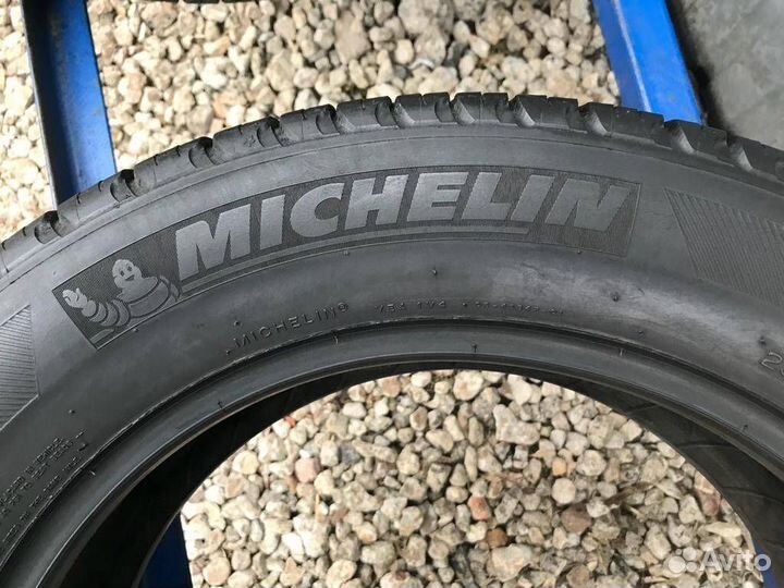 Michelin Latitude Tour 235/55 R17