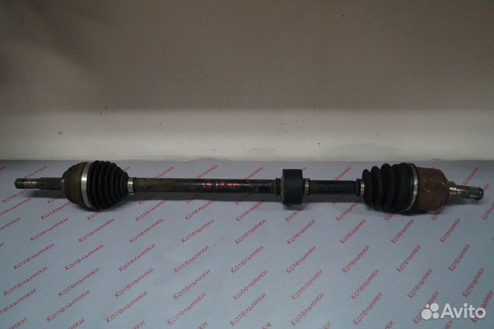 Nissan 39100-4M771 Вал приводной правый