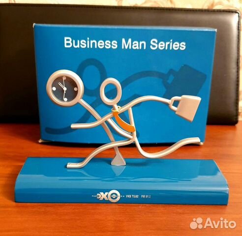 Настольный набор с часами 