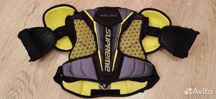 Нагрудник хоккейный bauer