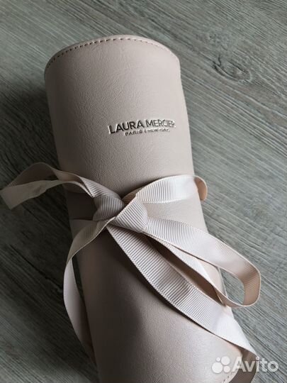 Кисти для макияжа Laura Mercier