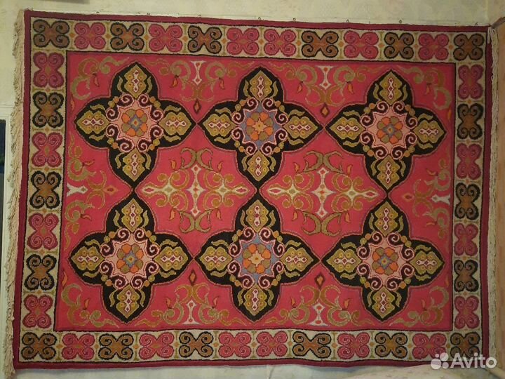 Ковер шерстяной ручной работы