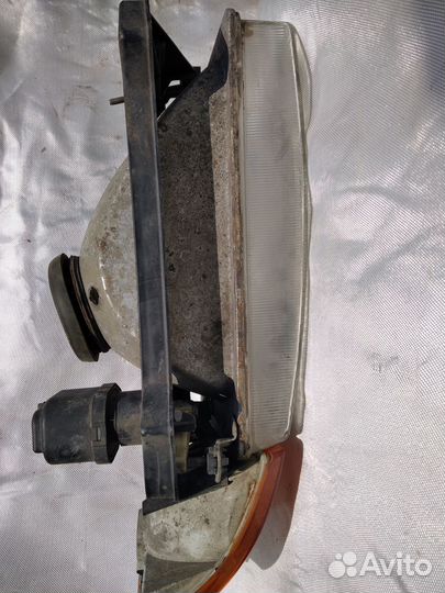 Фара левая на volkswagen Т 4