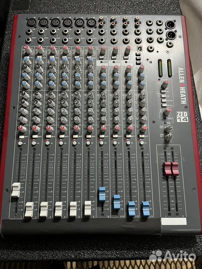 Allen&heath ZED14 Микшерный пульт