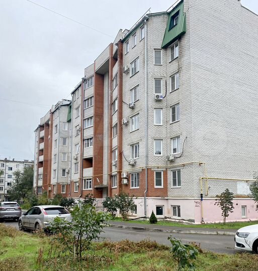 3-к. квартира, 100 м², 3/6 эт.