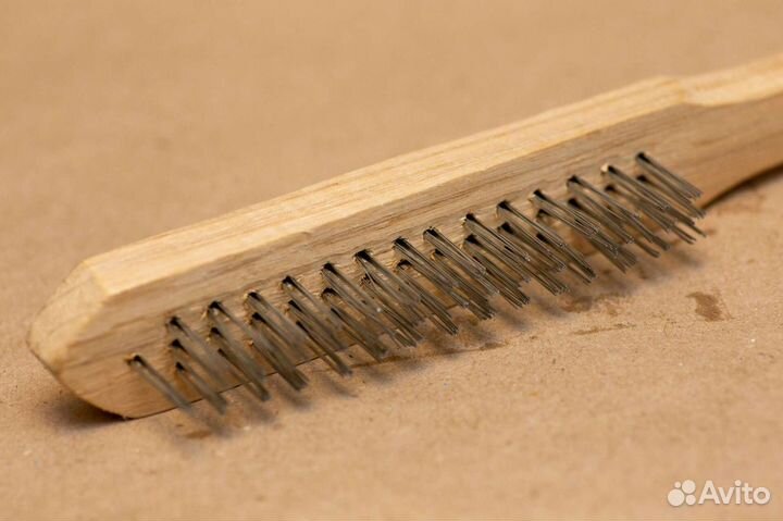 Металлическая щетка Спарта 3-х рядная