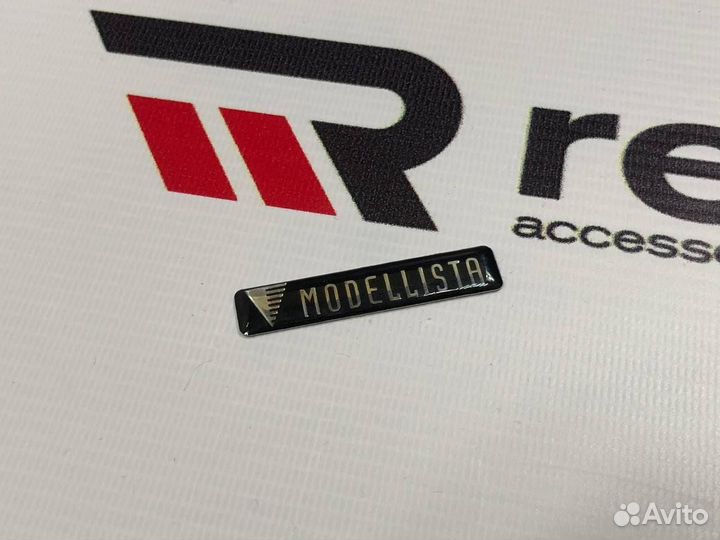 Эмблема Modellista Черная B2720