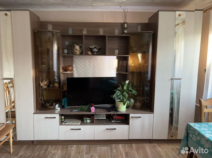 Стенка в гостиную