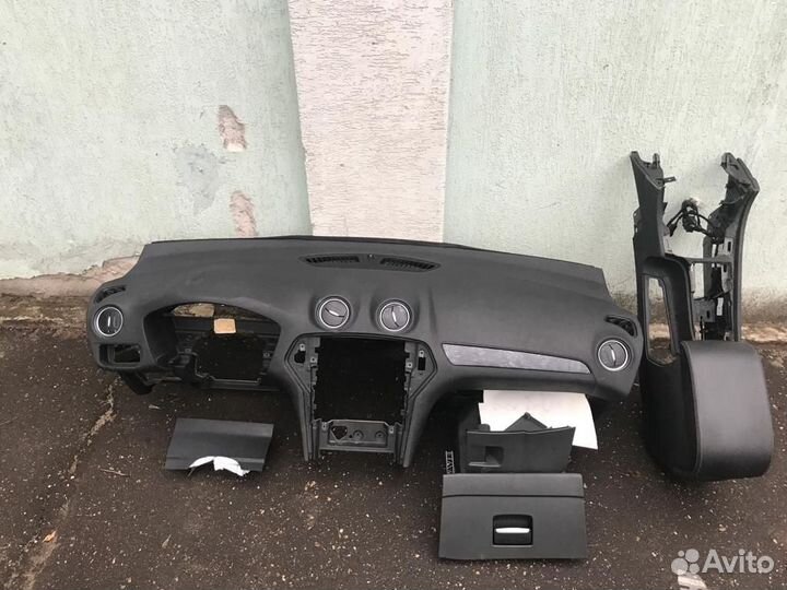 Приборная панель Ford Mondeo 4
