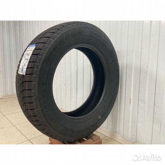 Triangle PL01 235/65 R18