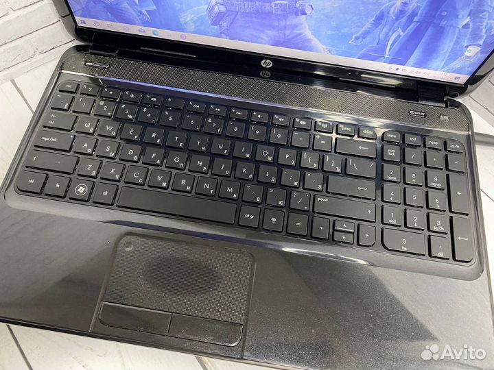 Игровой ноутбук HP i7/8Gb/2видеокарты/SSD+HDD