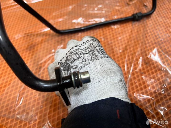 Трубка системы охлаждения АКПП Audi A6 C6 4F AUK