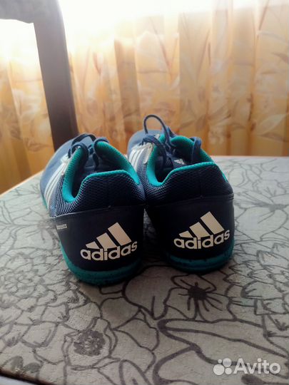 Продам шиповки Adidas беговые
