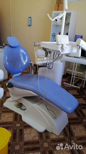 Стоматологическое кресло с установкой QL