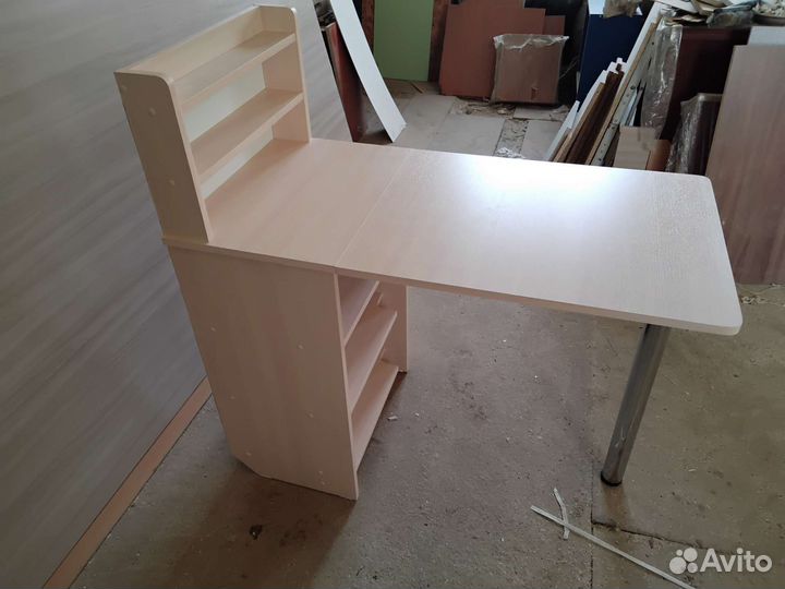 Стол для маникюра