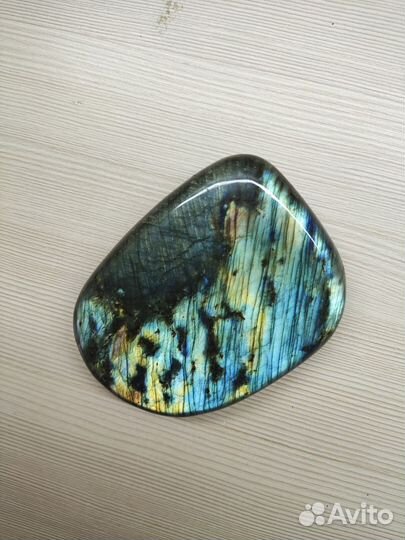 Лабрадор камень