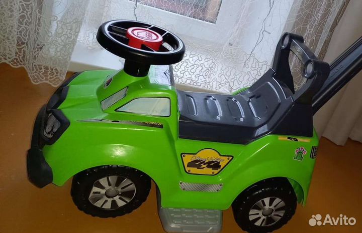 Машинка-каталка