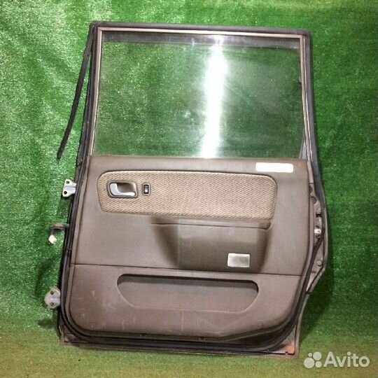 Дверь задняя правая Mitsubishi Chariot N33W N44W С