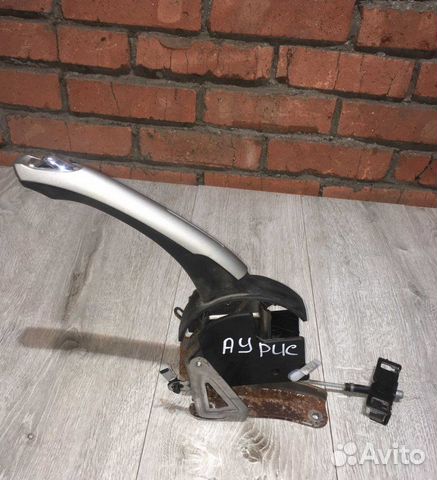 Ручник Toyota Auris E150 1.6 1zrfe 2009