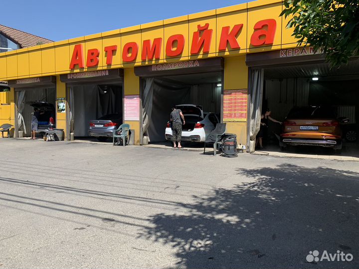 Автомойщик с проживанием и без