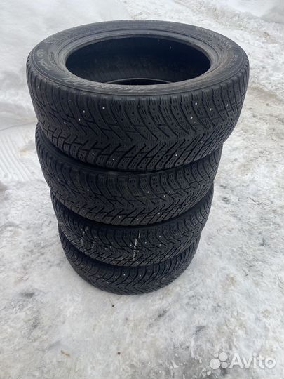 Nokian Tyres Hakkapeliitta 8 215/50 R17 98T