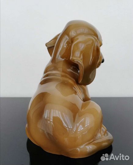 Фарфоровая статуэтка 