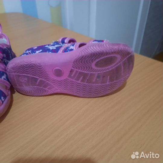 Босоножки Сандали