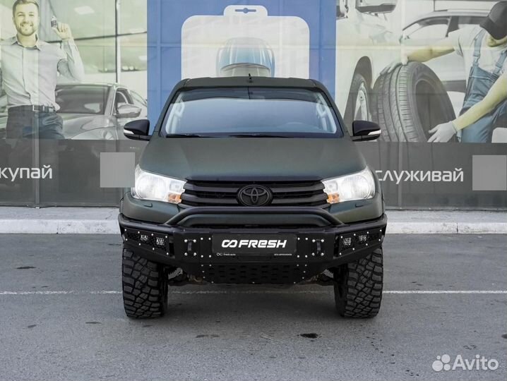 Toyota Hilux 2.8 AT, 2016, 254 334 км