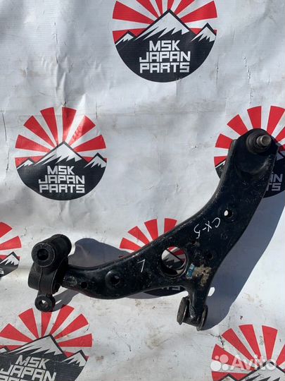Рычаг нижний передний левый Mazda Сх-5 KE