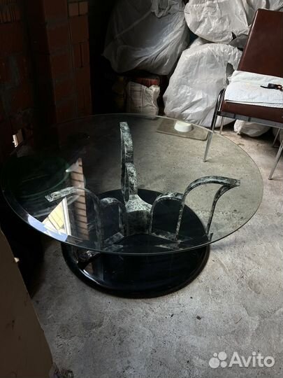 Журнальный столик круглый