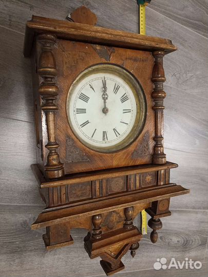 Старинные настенные часы