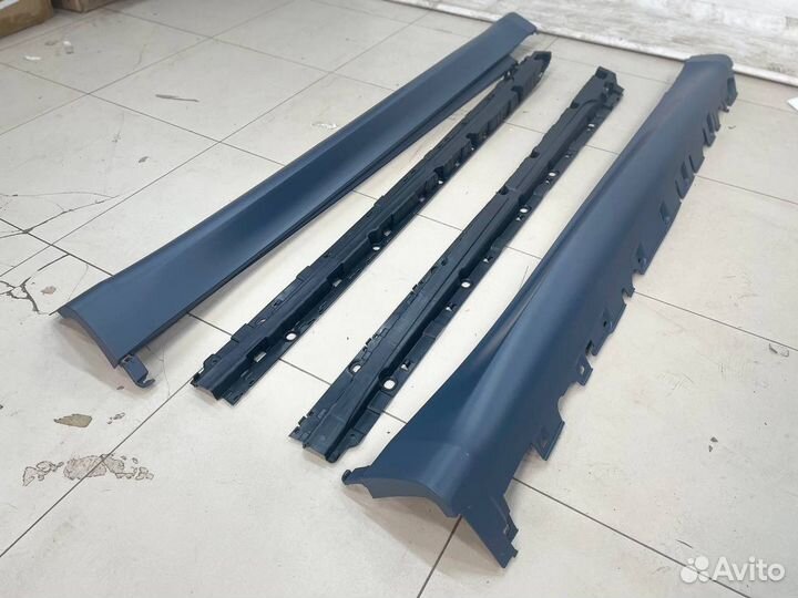 Пороги BMW F15 М пакет с кронштейн