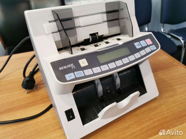 Счётчик купюр Magner 75