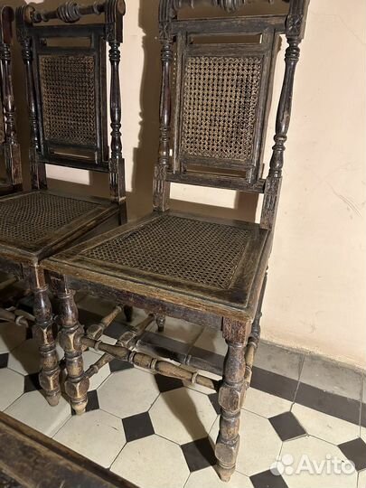 Антикварные деревянные стулья 6 штук