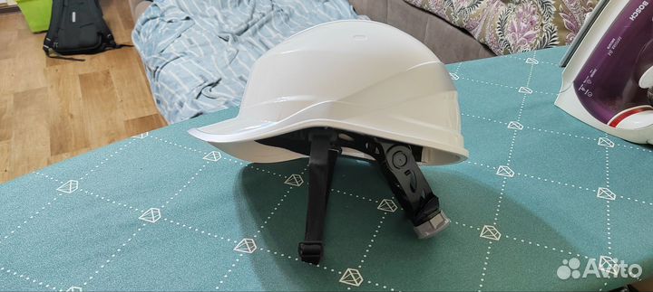 Каска строительная белая