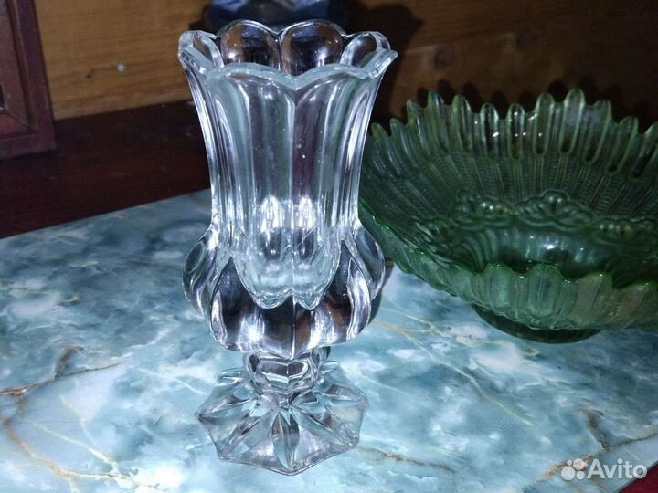 Старинная вазочка