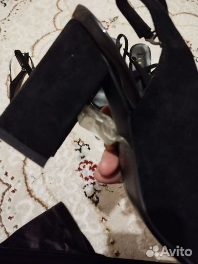 Женская обувь. 37 размер. Цена за 2 пары