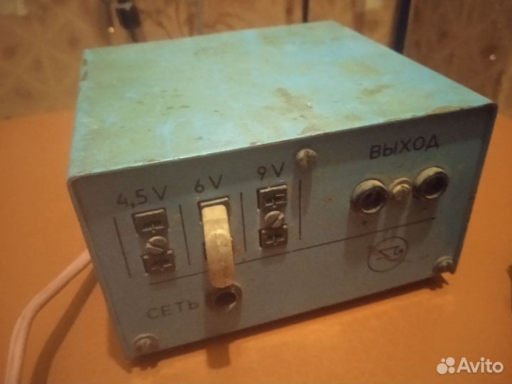 Стабилизированный блок питания для радиотехники