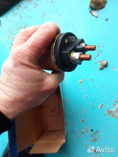 Втягивающее реле стартера