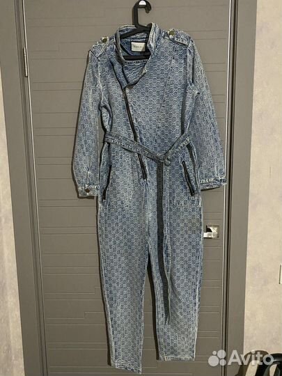 Комбинезон женский
