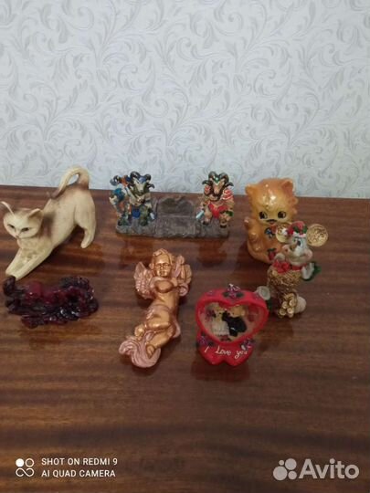 Мини статуэтки( пластик.)