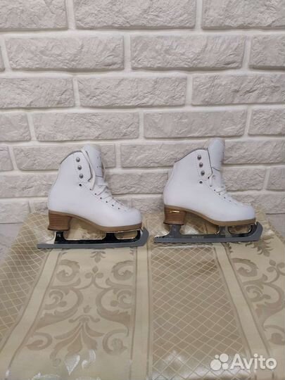 Фигурные коньки jackson elle new 12 W