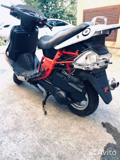 Скутер 125 кубов