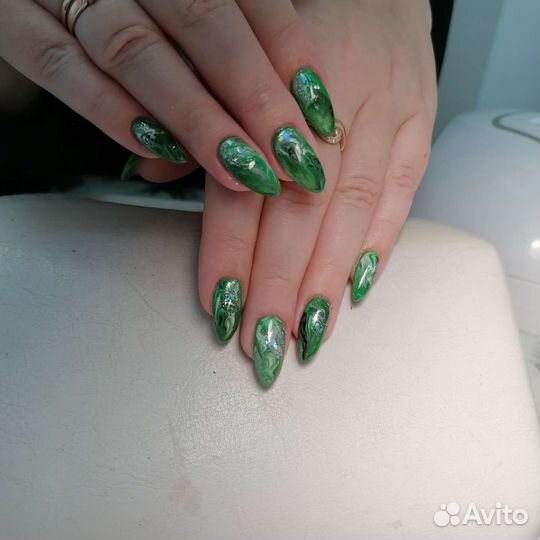 Мастер маникюра, педикюра