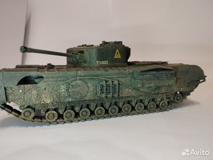 Модель 1/35 Tamiya Mk.IV Черчилль Mk.viii