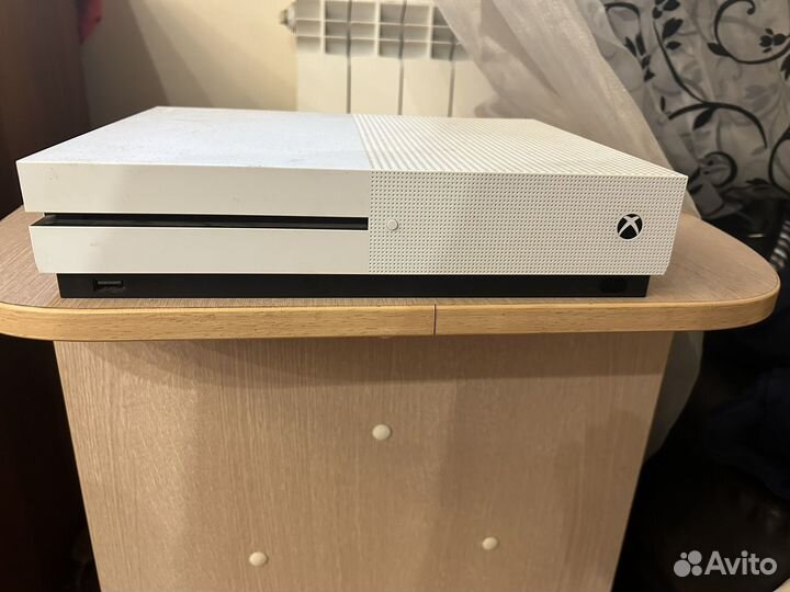 Xbox One s